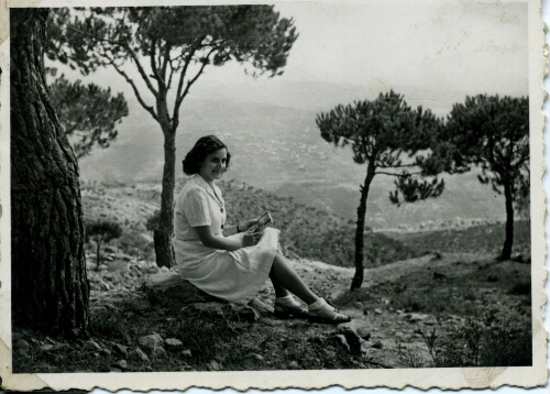 Lydia Azar, lors de vacances au Liban