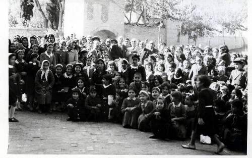 Visite de l’Amiral Louis Kahn à l’école