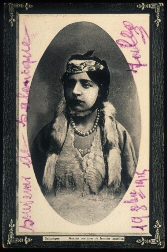 Costume traditionnel de femme juive à Salonique (Thessalonique, Grèce)