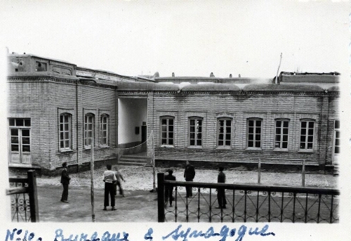 Bureaux et synagogue