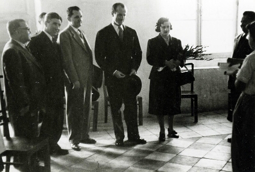 Visite du baron Elie de Rothschild à l’école de garçons